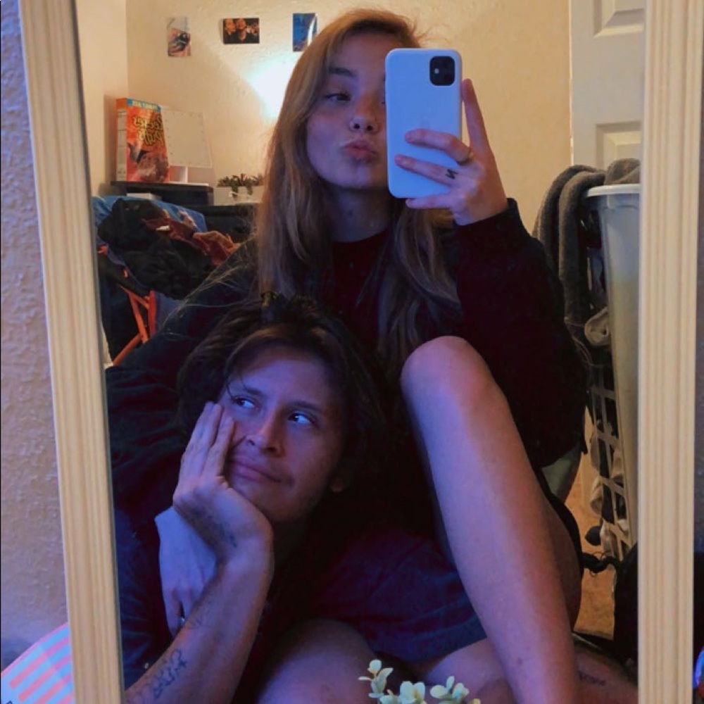 Meet your Posher, Hailey